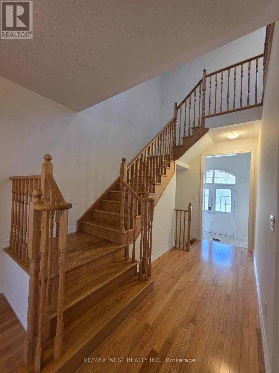 (Main) - 11 Chessington Avenue, East Gwillimbury, Ontario  L9N 0R5 - Photo 3 - N13692944