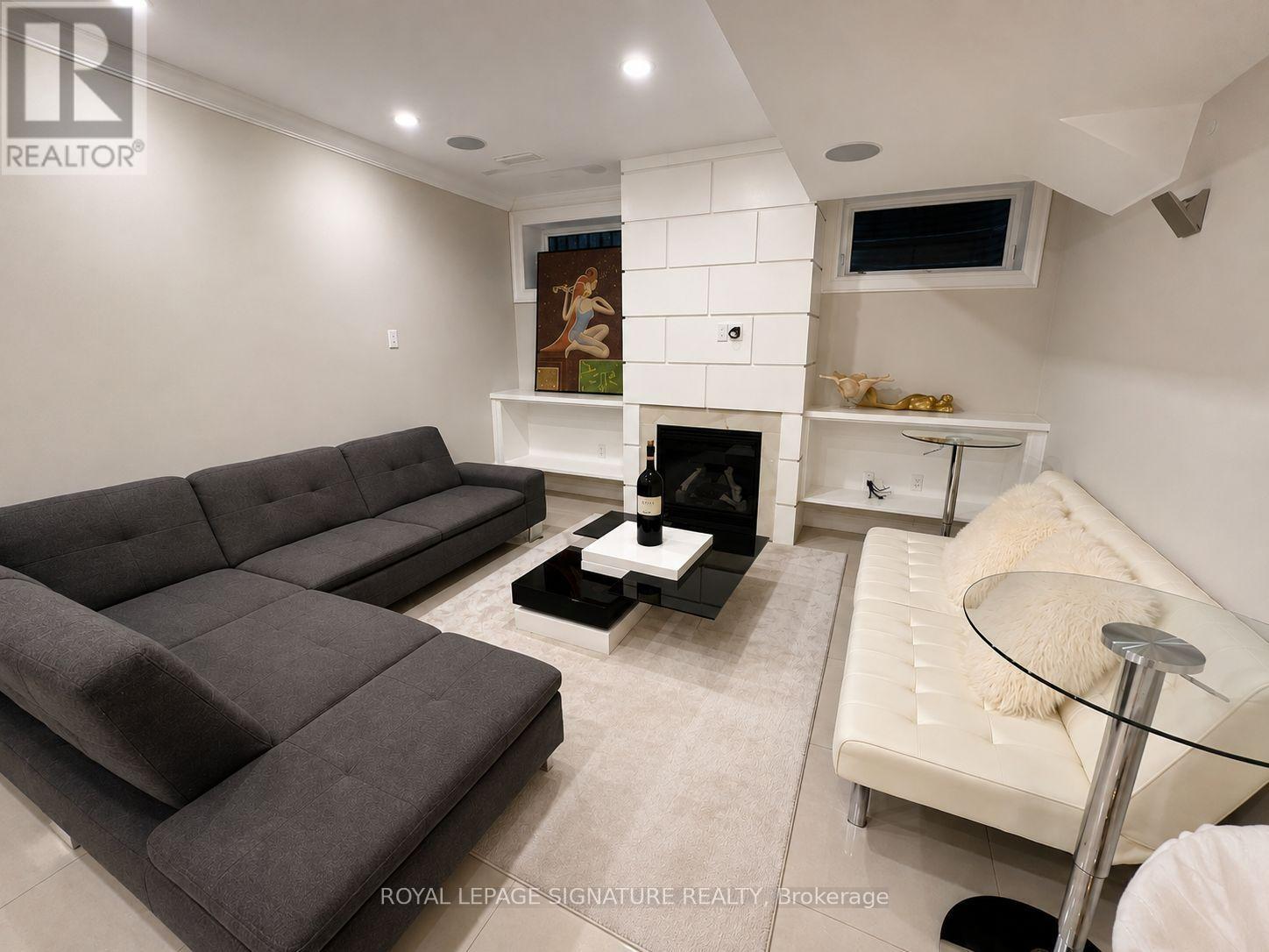 Lower - 12 Terrace Avenue, Toronto, Ontario  M2R 1E9 - Photo 4 - C13680690