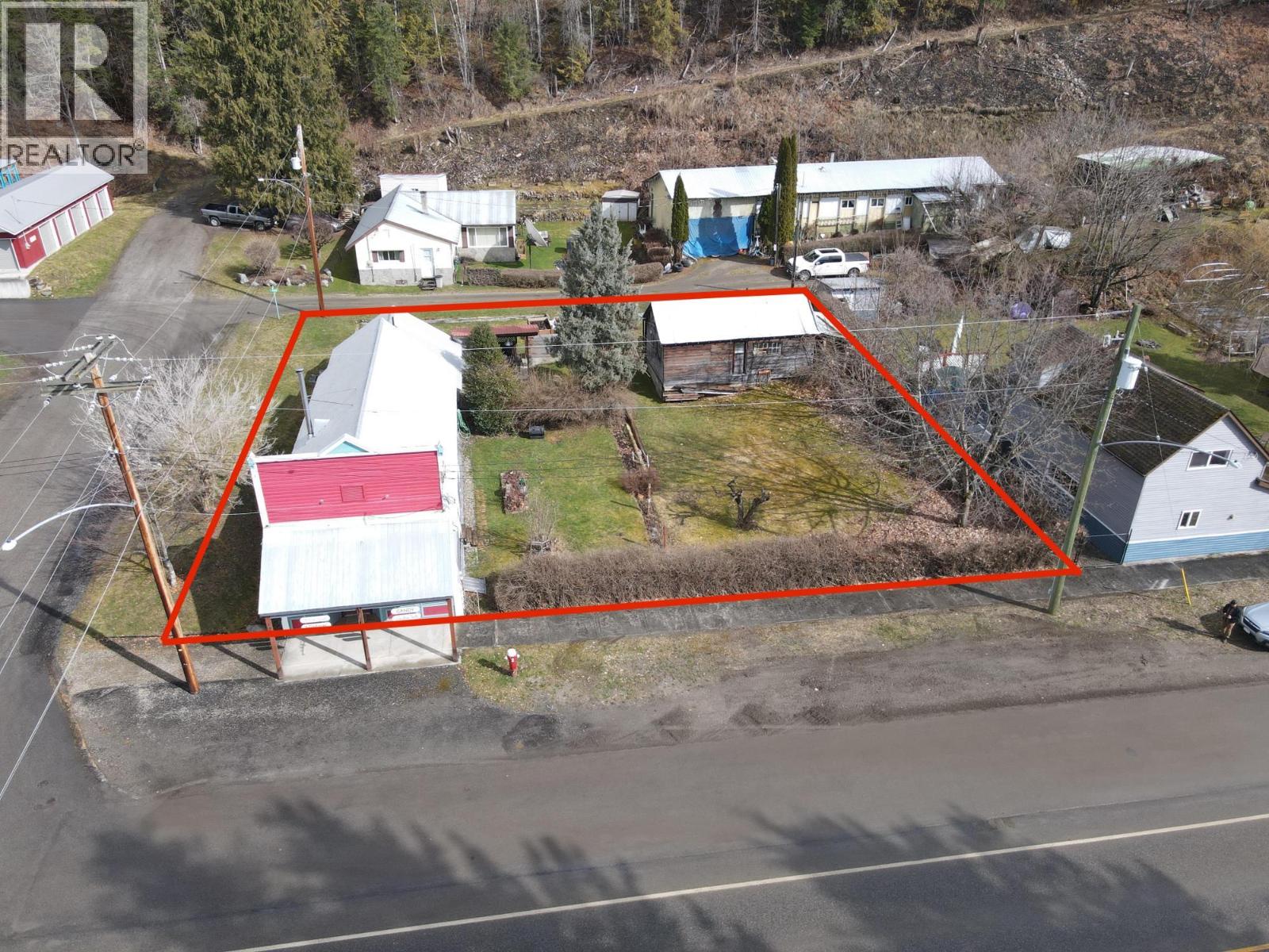 124 Lake Avenue, Silverton, British Columbia V0G 1S0 - Photo 5 - 10380584