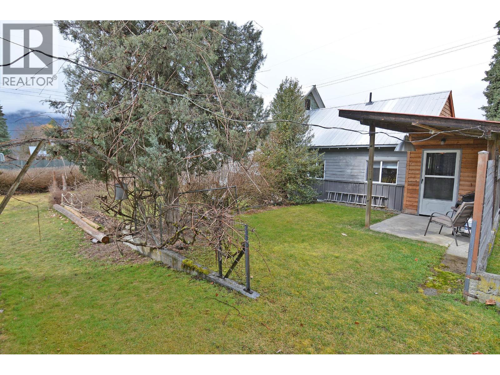 124 Lake Avenue, Silverton, British Columbia V0G 1S0 - Photo 28 - 10380584