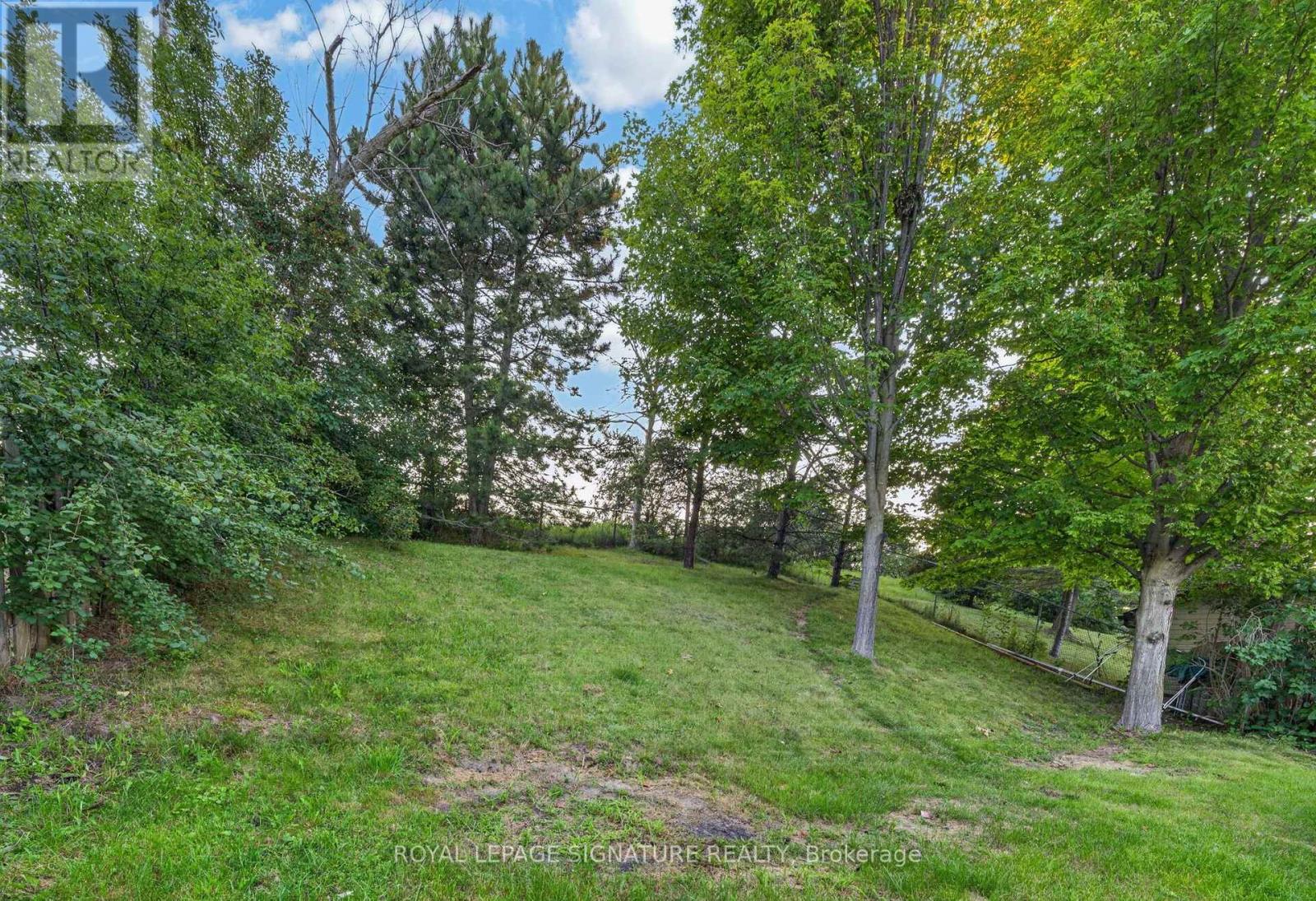 31 Rosalynne Avenue, Clarington, Ontario  L1C 3X7 - Photo 34 - E13600860
