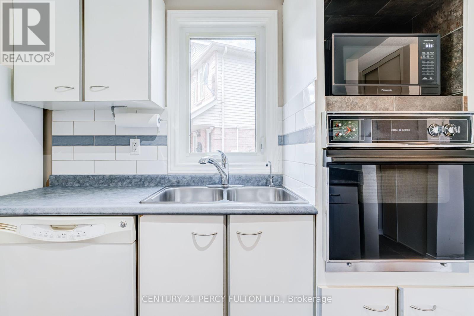1391 Anton Square, Pickering, Ontario L1V 5T5 - Photo 12 - E13688250