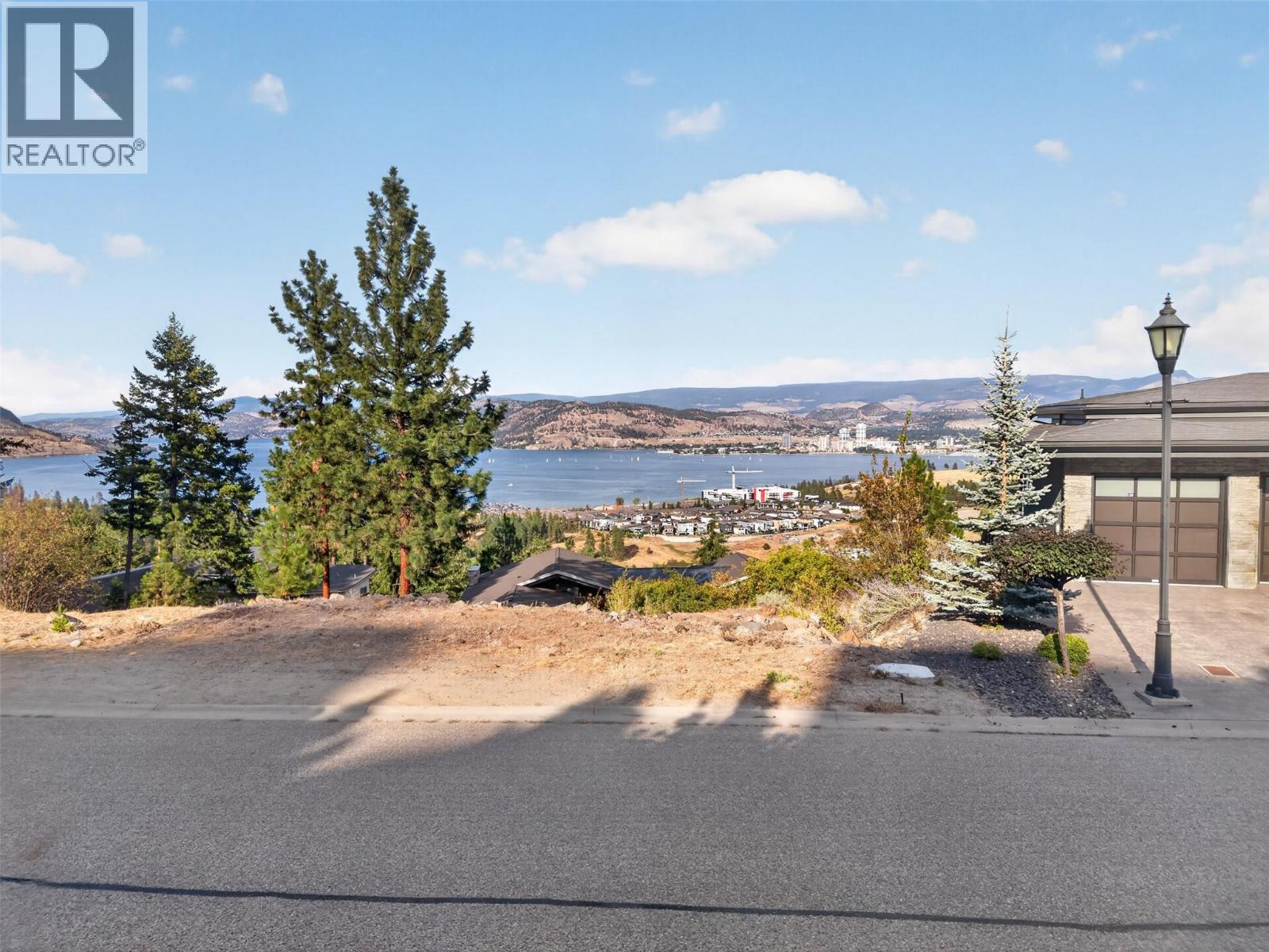 1767 Scott Crescent, West Kelowna, British Columbia  V1Z 4B8 - Photo 2 - 10396252