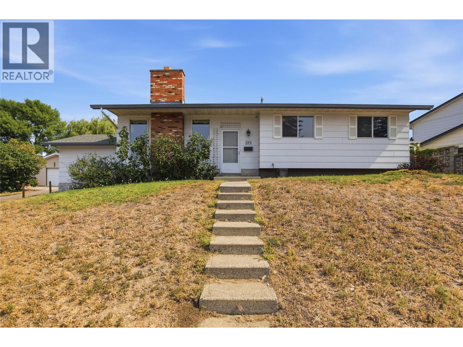 284 Arrowstone Drive, Kamloops, British Columbia