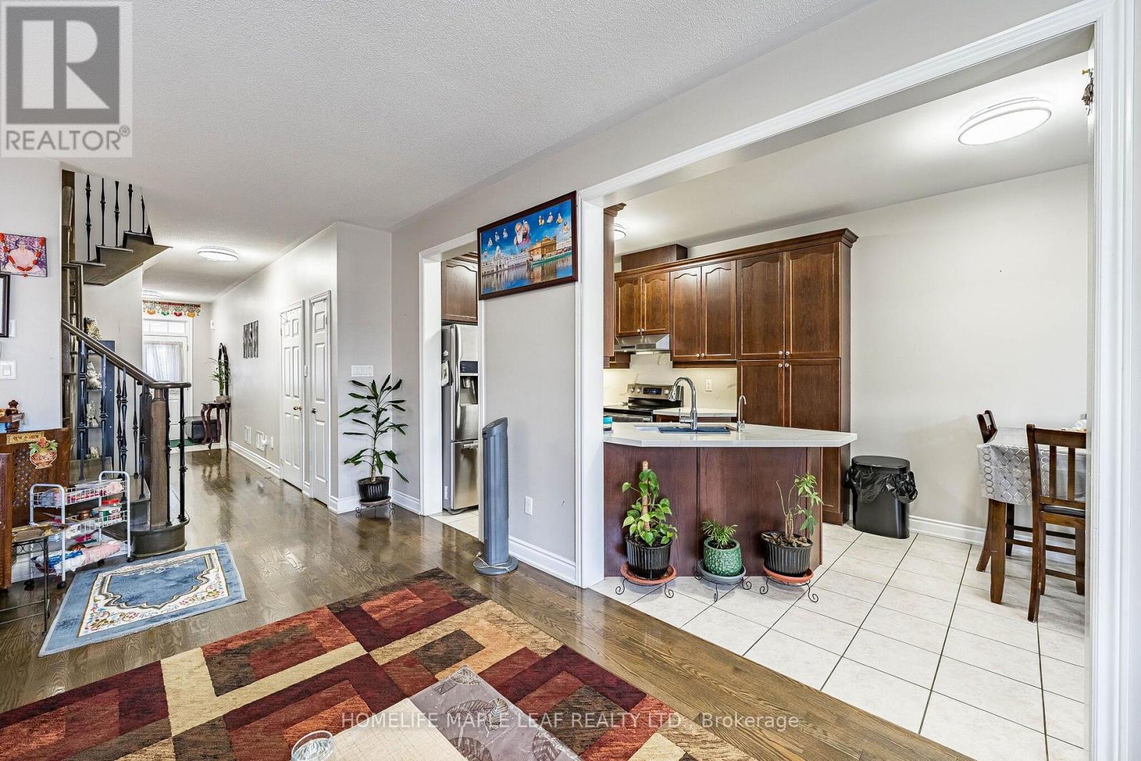 29 Gower Crescent, Brampton, Ontario  L6R 0Y1 - Photo 12 - W13692816