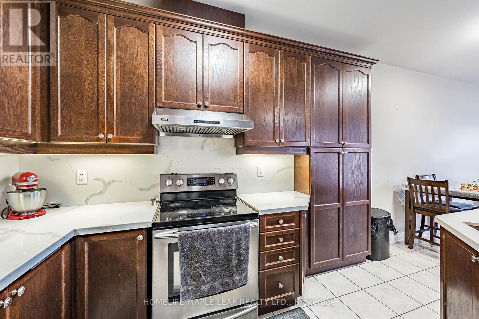 29 Gower Crescent, Brampton, Ontario  L6R 0Y1 - Photo 14 - W13692816