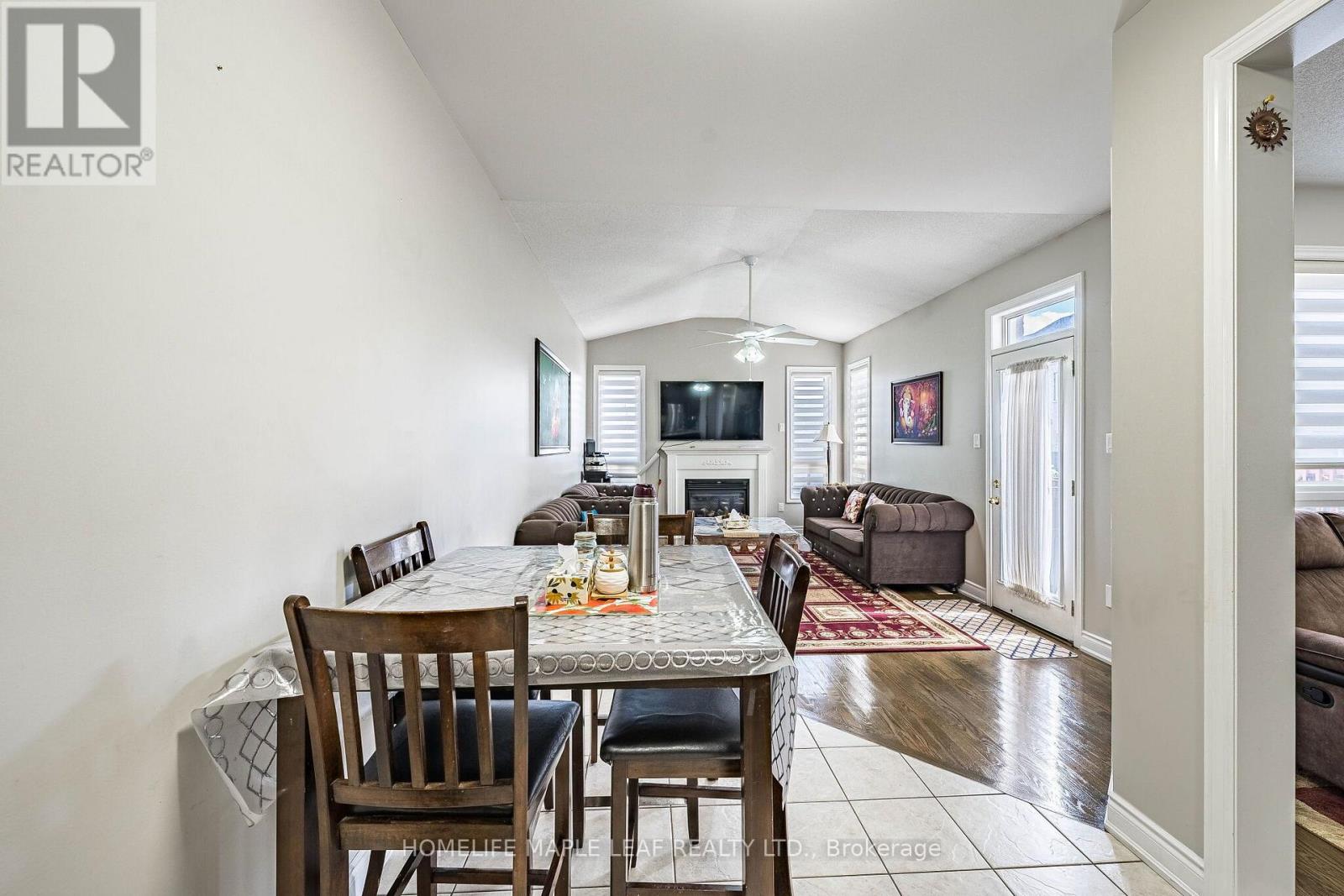 29 Gower Crescent, Brampton, Ontario  L6R 0Y1 - Photo 17 - W13692816