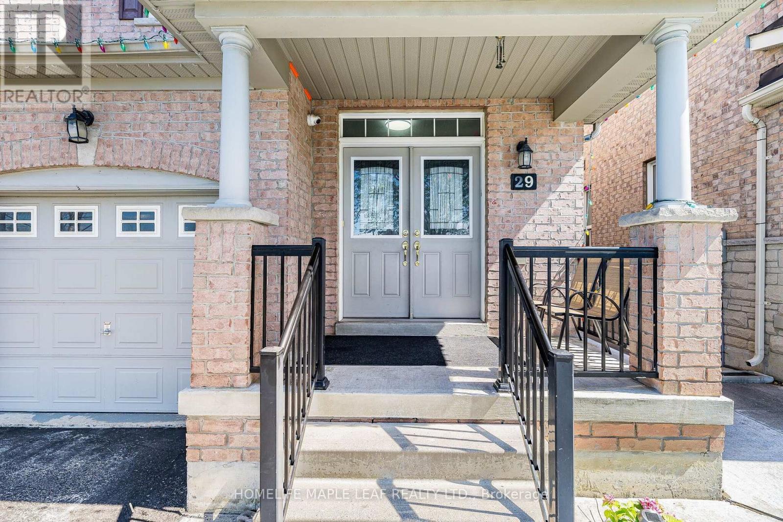 29 Gower Crescent, Brampton, Ontario  L6R 0Y1 - Photo 6 - W13692816