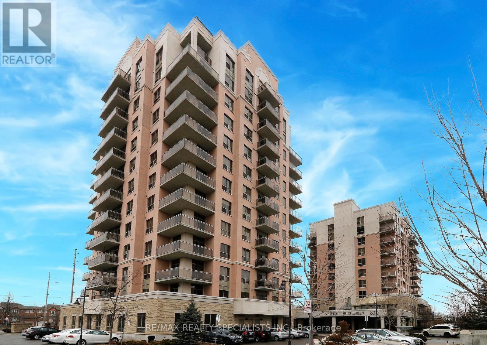 809 - 810 Scollard Court, Mississauga, Ontario  L5V 0A4 - Photo 1 - W13692892