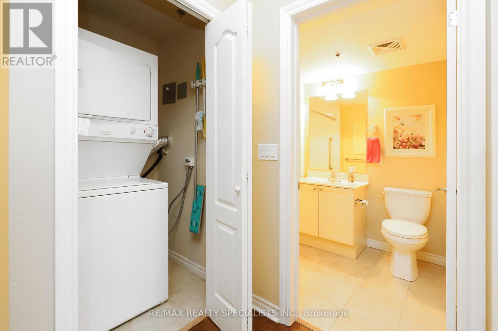 809 - 810 Scollard Court, Mississauga, Ontario  L5V 0A4 - Photo 21 - W13692892