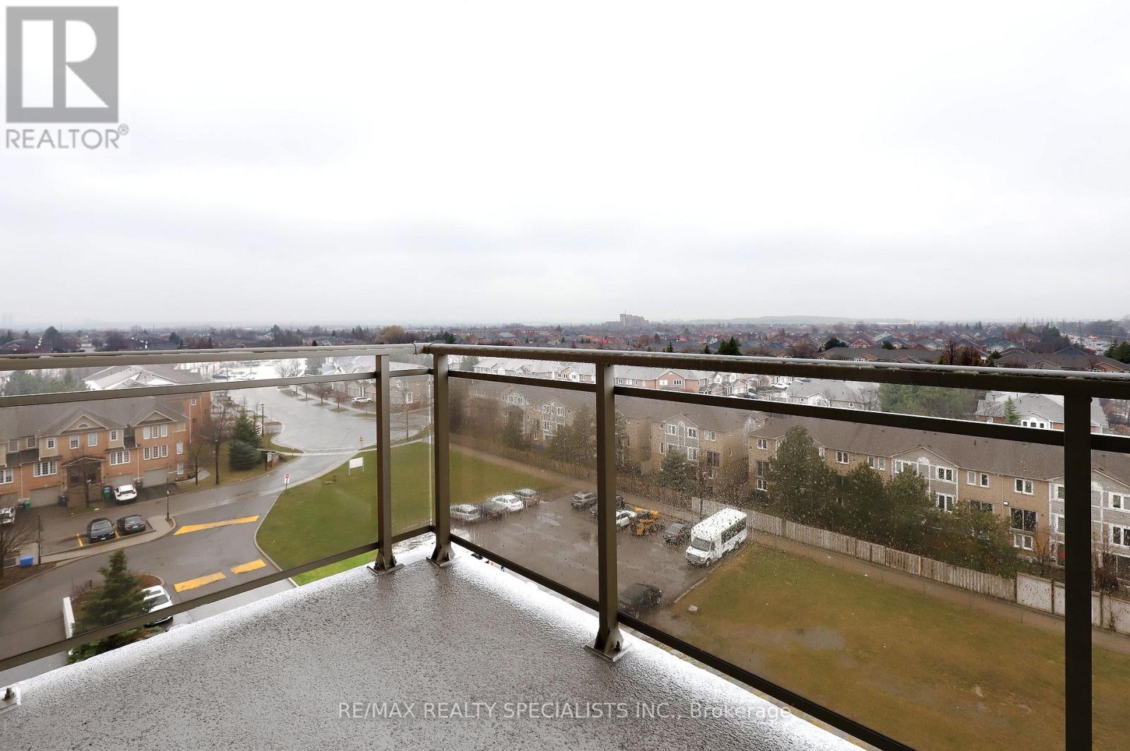 809 - 810 Scollard Court, Mississauga, Ontario  L5V 0A4 - Photo 28 - W13692892