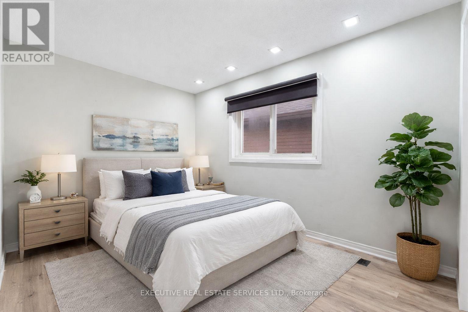 21 Garden Avenue, Brampton, Ontario  L6X 1M4 - Photo 13 - W13692894