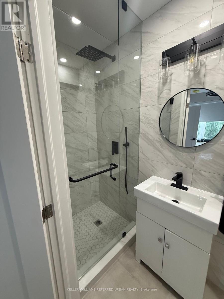 6 - 27 Cannon Road, Toronto, Ontario  M8Y 1R8 - Photo 11 - W13692936