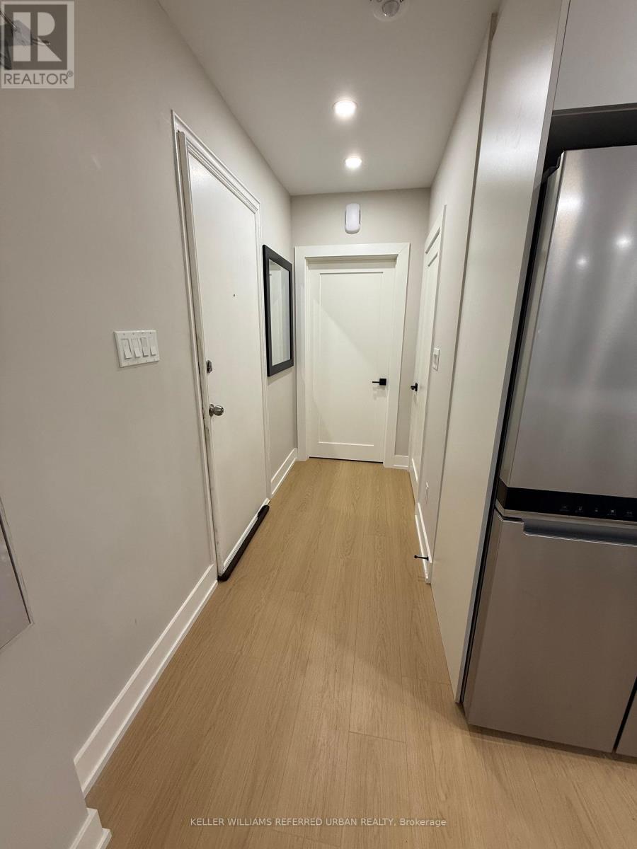 6 - 27 Cannon Road, Toronto, Ontario  M8Y 1R8 - Photo 8 - W13692936