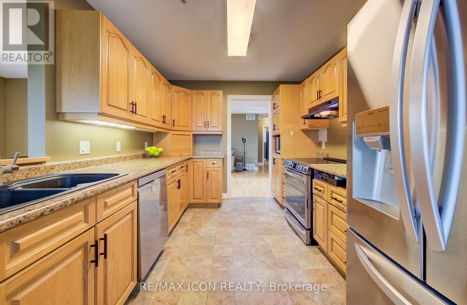 910 Walton Avenue N, North Perth, Ontario  N4W 3R9 - Photo 11 - X13692908