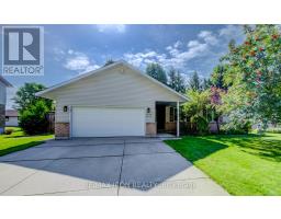 910 WALTON AVENUE N, North Perth, Ontario