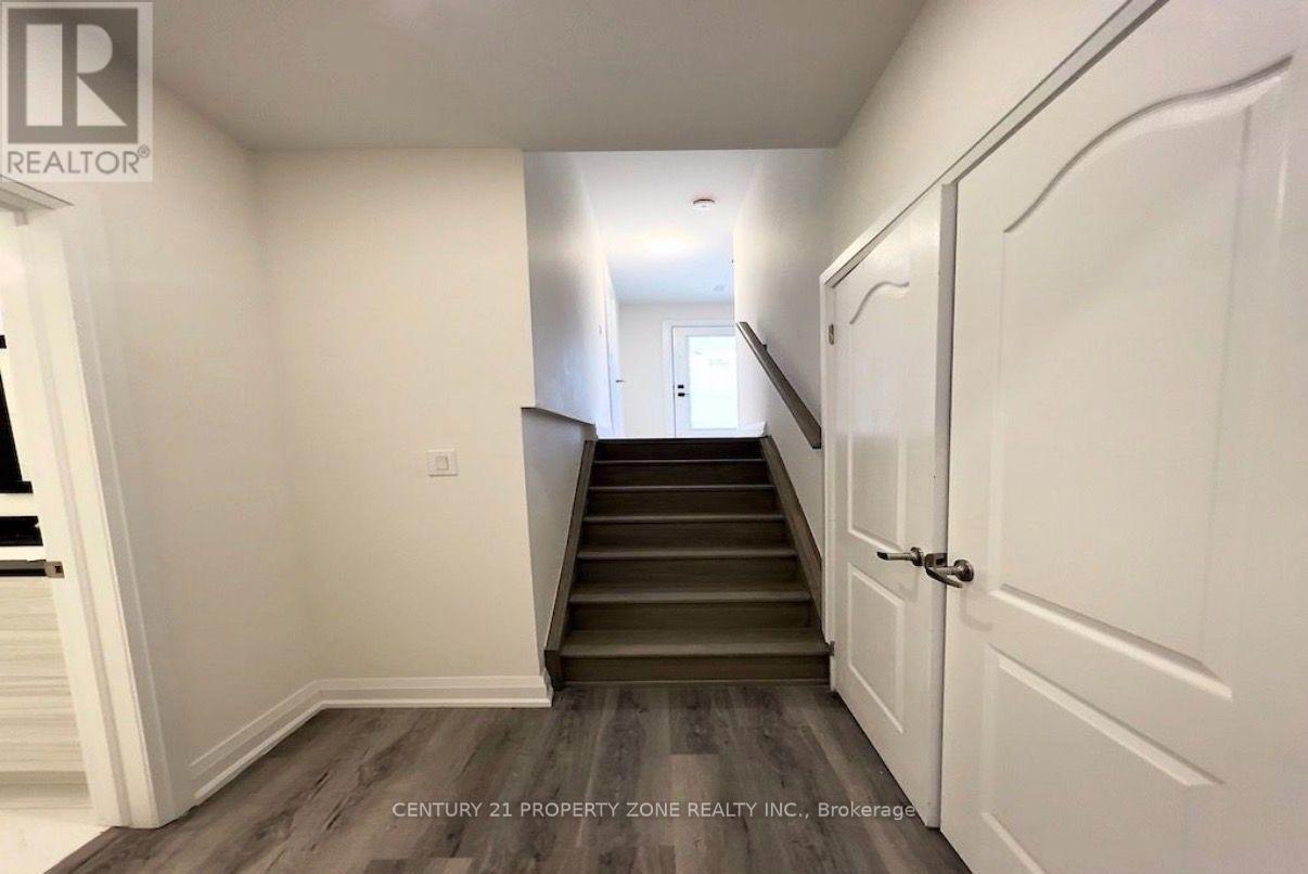 4 - 183 Victoria Street N, Kitchener, Ontario  N2H 5C5 - Photo 11 - X13692974