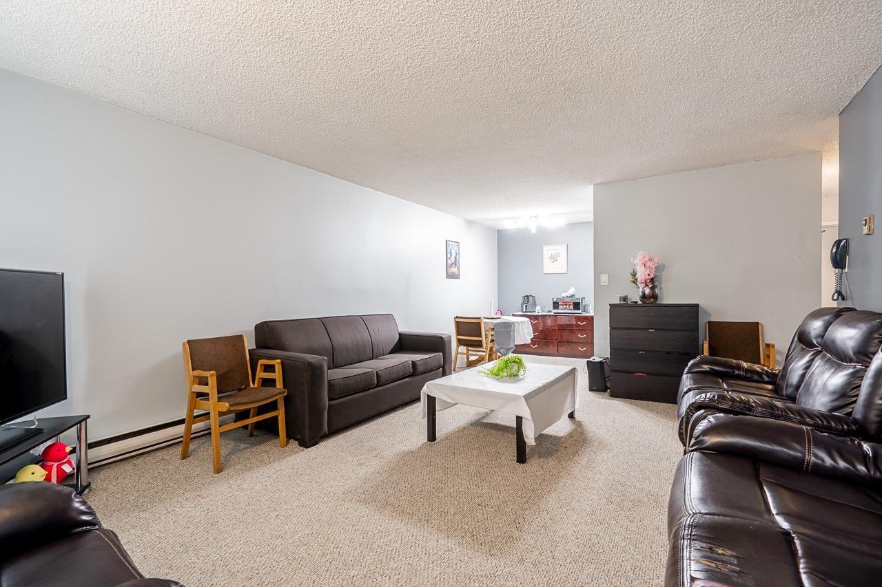 209 15238 100 Avenue, Surrey, British Columbia  V3R 7T9 - Photo 4 - R3157115