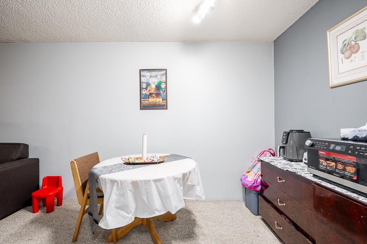 209 15238 100 Avenue, Surrey, British Columbia  V3R 7T9 - Photo 12 - R3157115