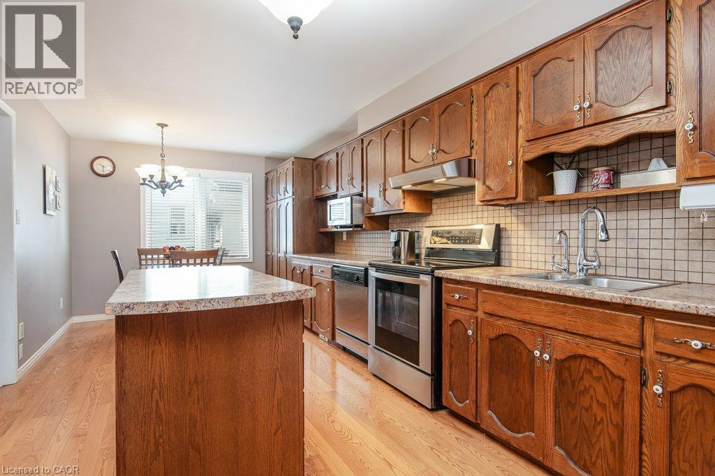 108 Queensway Drive, St. Jacobs, Ontario  N3B 2T5 - Photo 14 - 40854677
