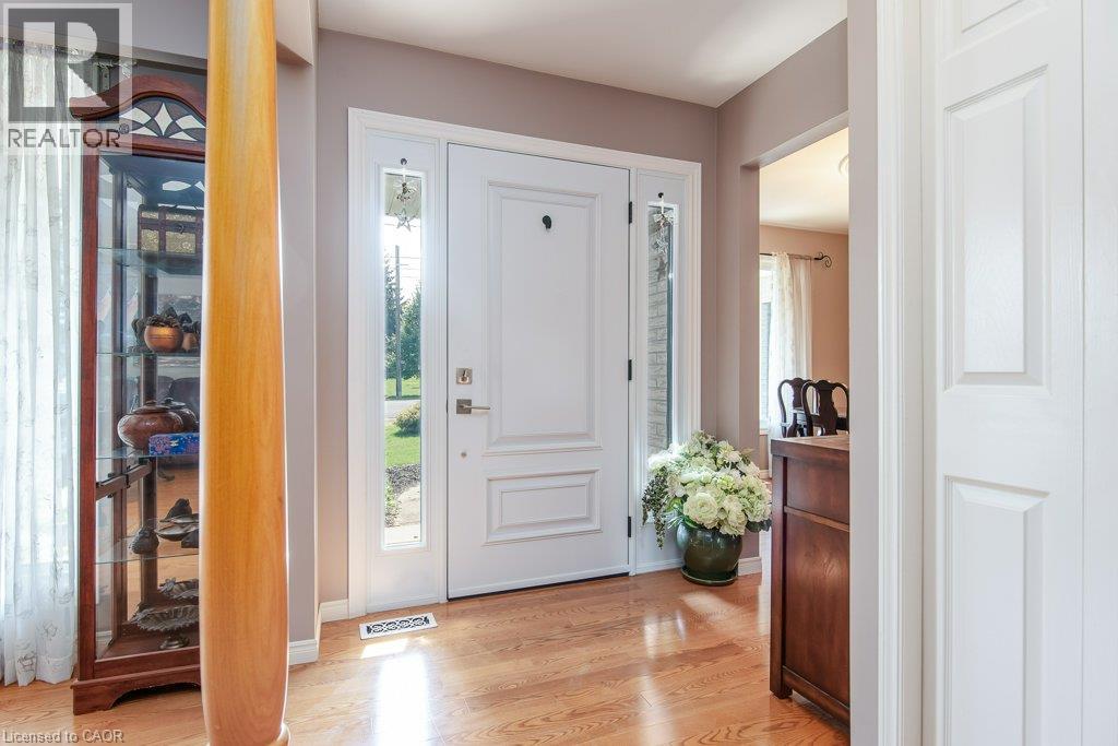 108 Queensway Drive, St. Jacobs, Ontario  N3B 2T5 - Photo 6 - 40854677