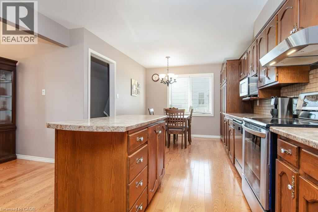 108 Queensway Drive, St. Jacobs, Ontario  N3B 2T5 - Photo 15 - 40854677