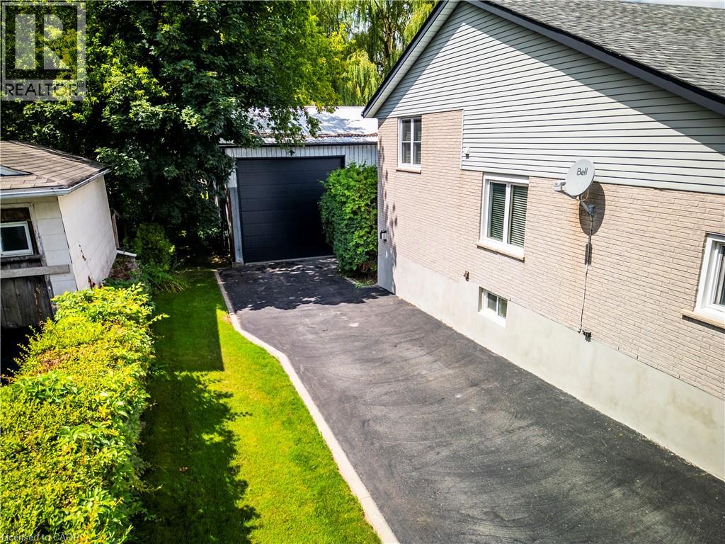 108 Queensway Drive, St. Jacobs, Ontario  N3B 2T5 - Photo 46 - 40854677
