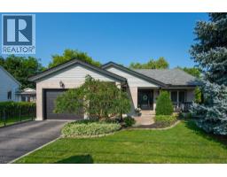 108 QUEENSWAY Drive, St. Jacobs, Ontario