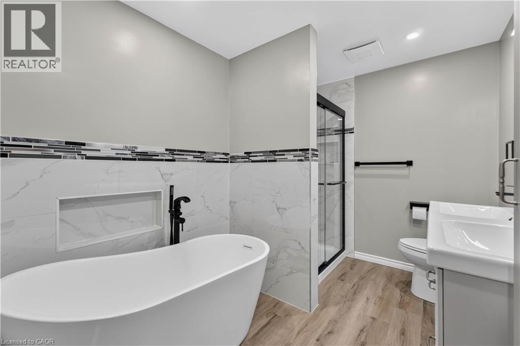 66 Summercrest Drive Unit# 3, Hamilton, Ontario  L8K 6G6 - Photo 12 - 40856495