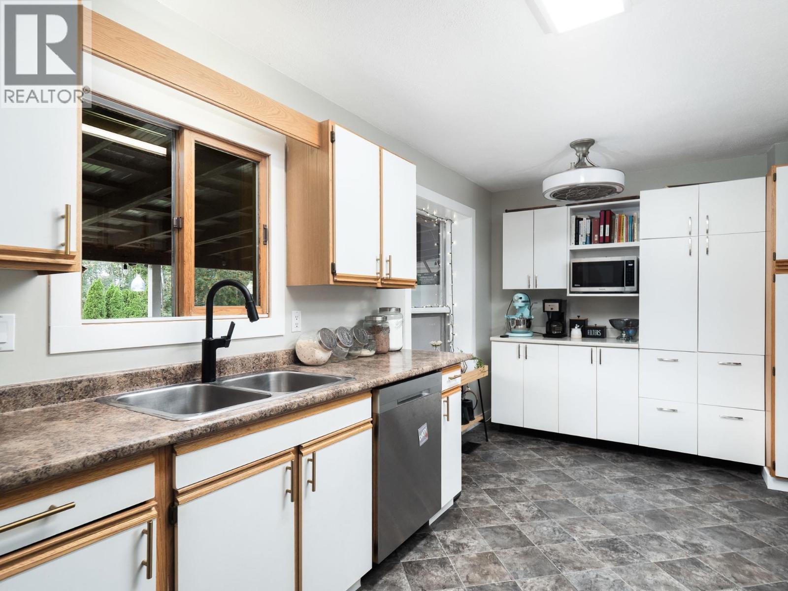 2461 Churchill Road, Prince George, British Columbia  V2K 1E5 - Photo 7 - R3157279