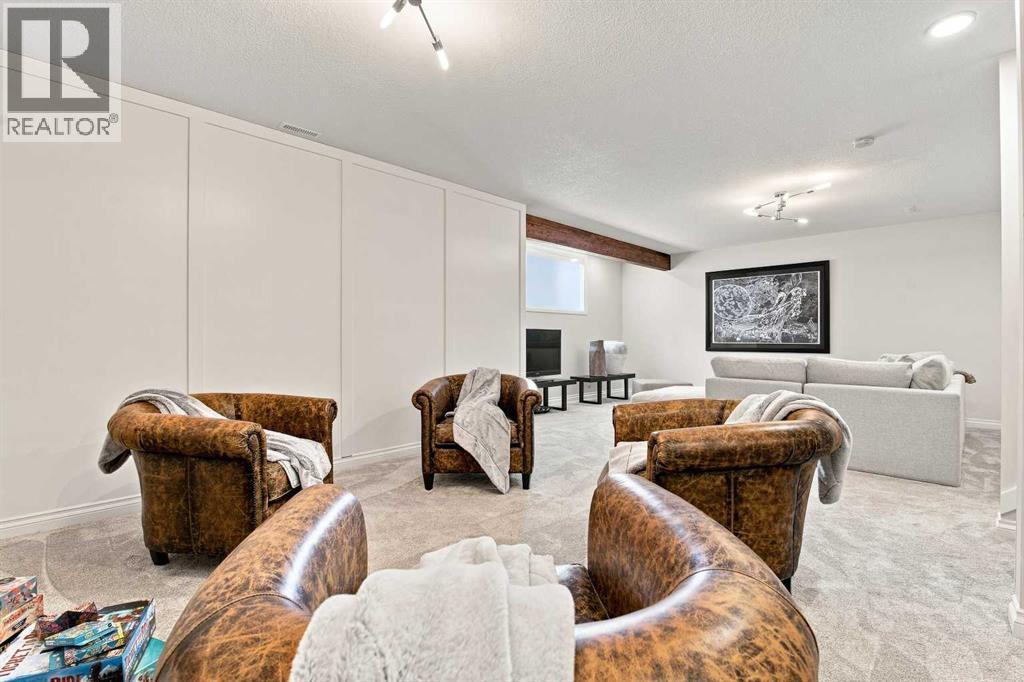 236 Hillcrest Drive SW, Airdrie, Alberta  T4B 4C5 - Photo 21 - A2338528