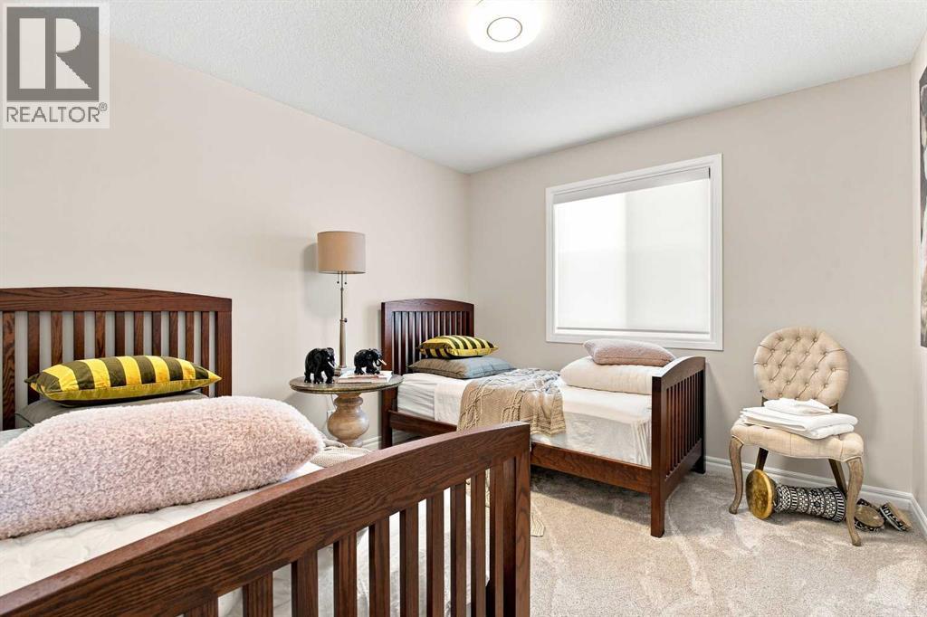 236 Hillcrest Drive SW, Airdrie, Alberta  T4B 4C5 - Photo 25 - A2338528