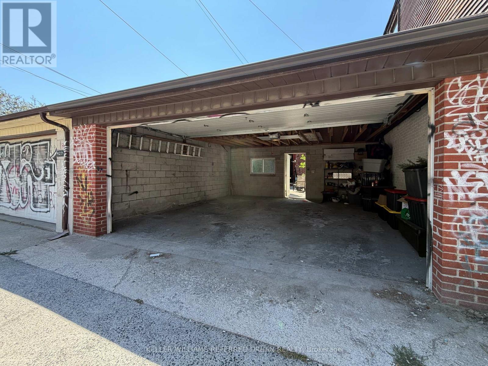 Main - 429 Ossington Avenue, Toronto, Ontario  M6J 3A6 - Photo 11 - C13627488