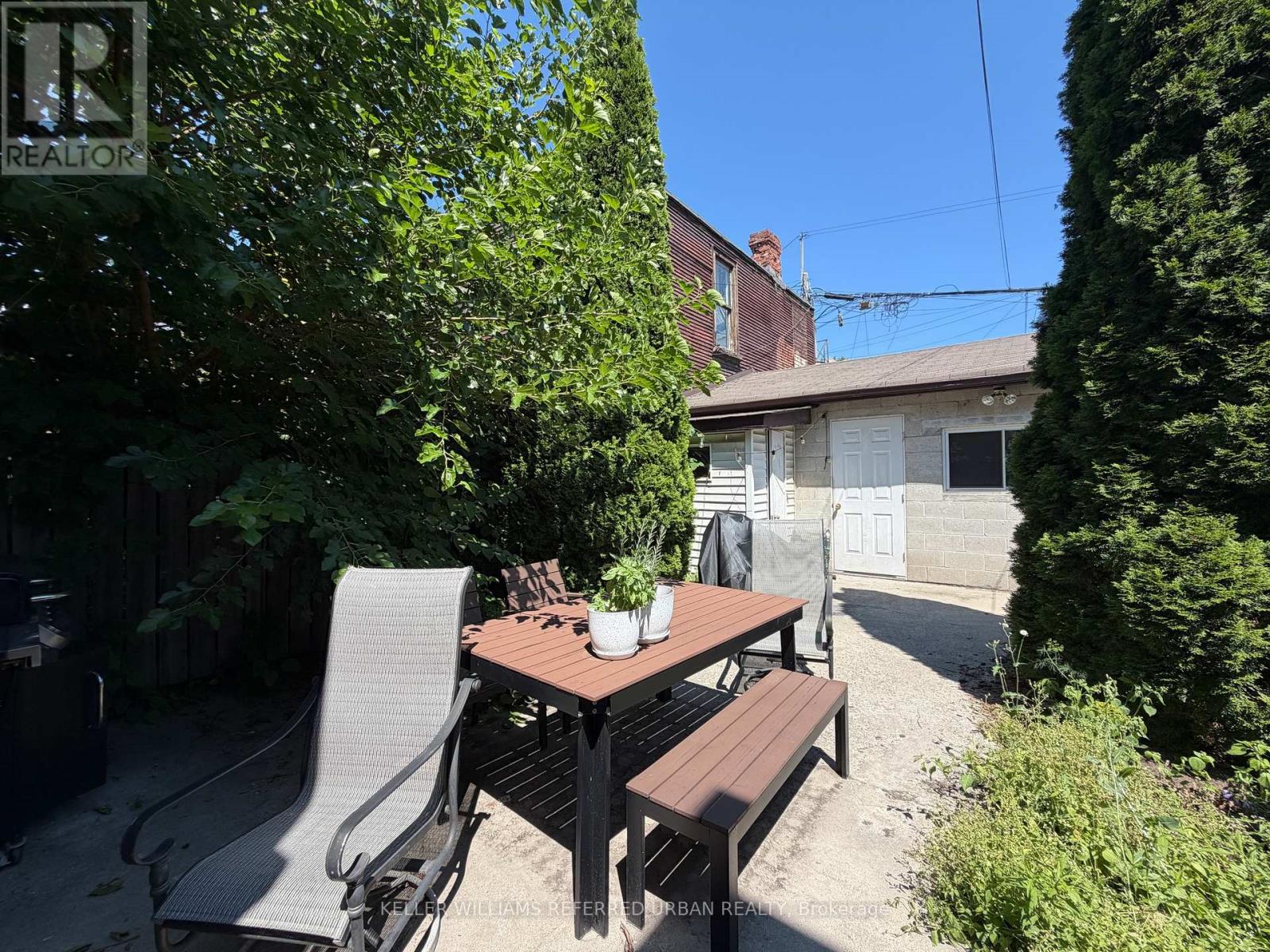 Main - 429 Ossington Avenue, Toronto, Ontario  M6J 3A6 - Photo 13 - C13627488