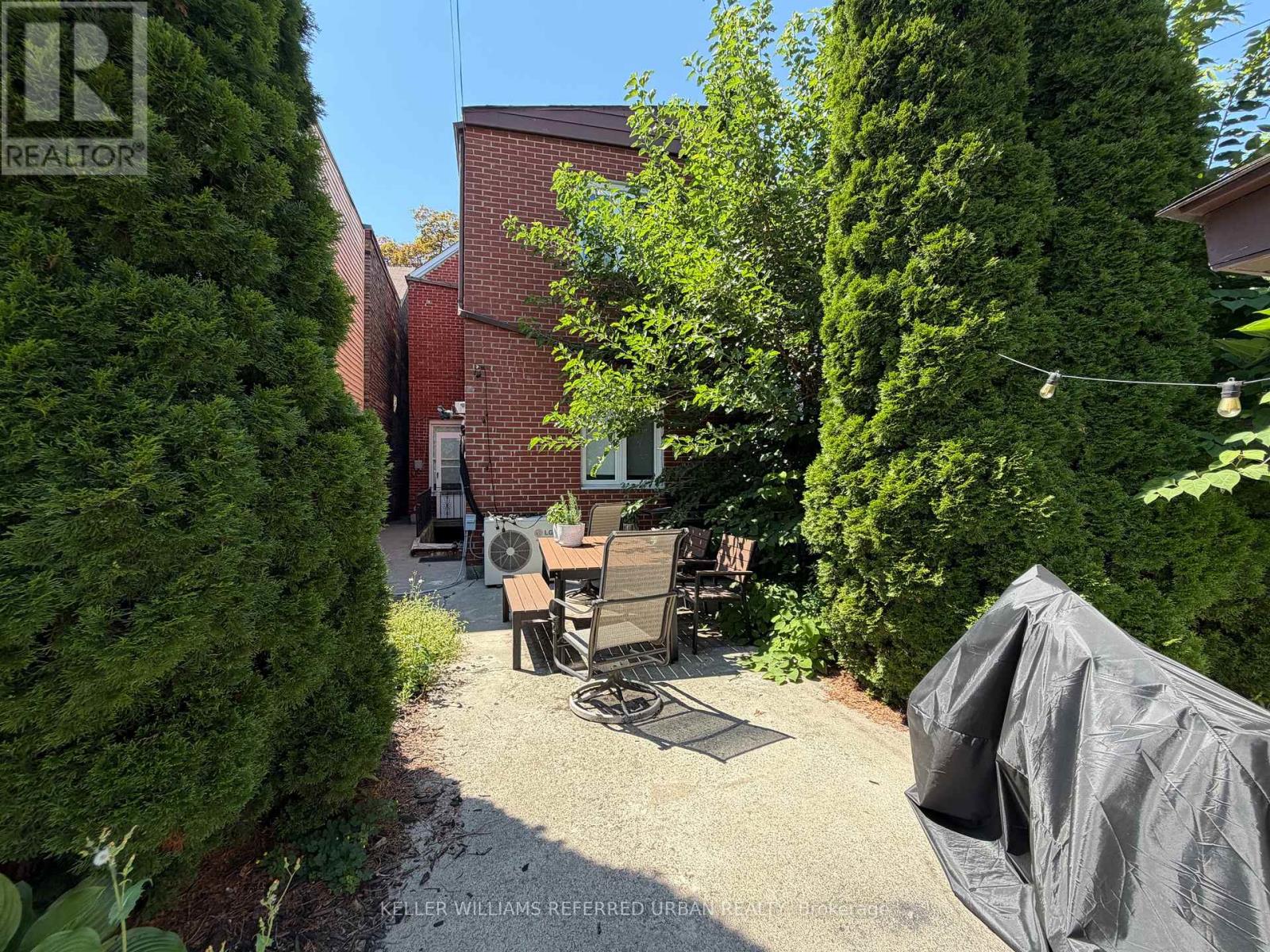 Main - 429 Ossington Avenue, Toronto, Ontario  M6J 3A6 - Photo 14 - C13627488