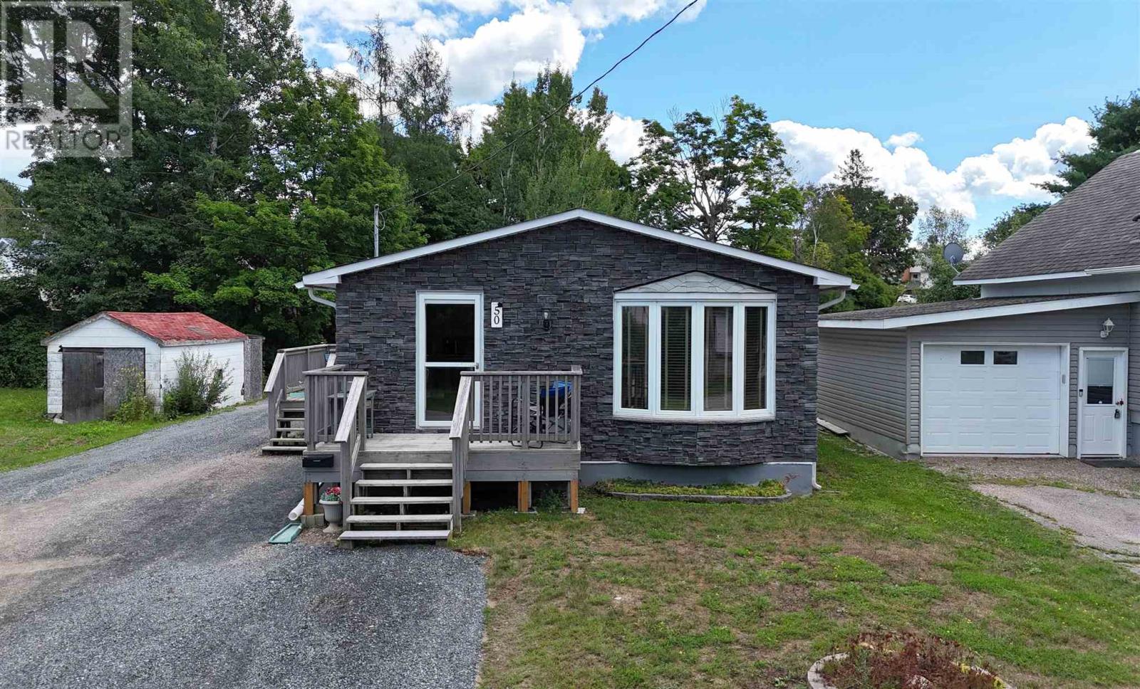 50 Lakeview Rd, Elliot Lake, Ontario  P5A 2J1 - Photo 1 - SM262245