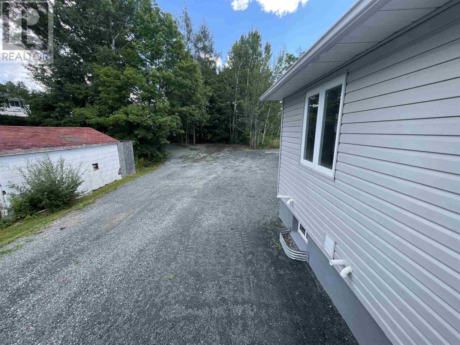 50 Lakeview Rd, Elliot Lake, Ontario  P5A 2J1 - Photo 37 - SM262245