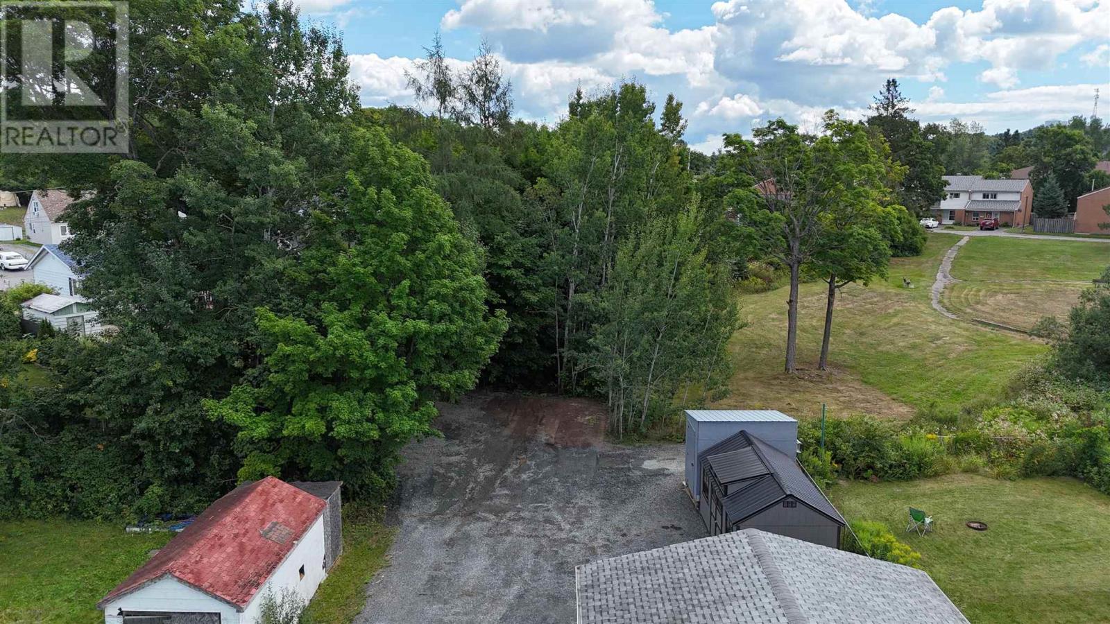 50 Lakeview Rd, Elliot Lake, Ontario  P5A 2J1 - Photo 4 - SM262245