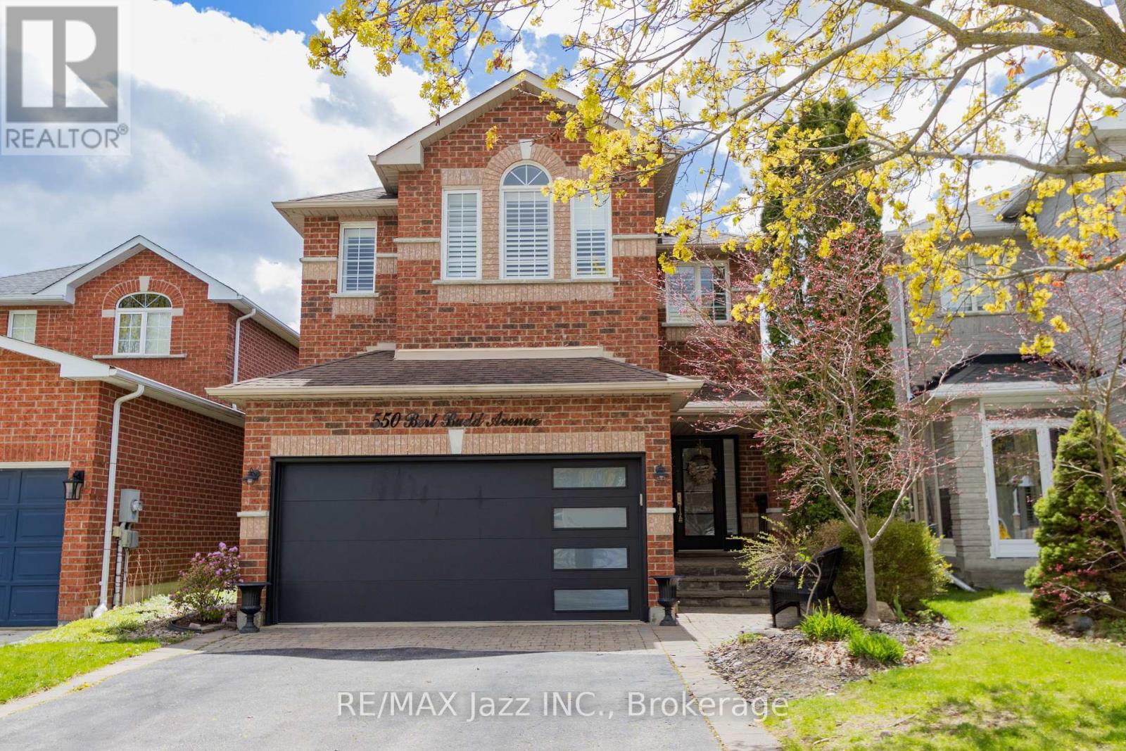 550 Bert Budd Avenue, Newmarket, Ontario  L3Y 8S7 - Photo 1 - N13693094
