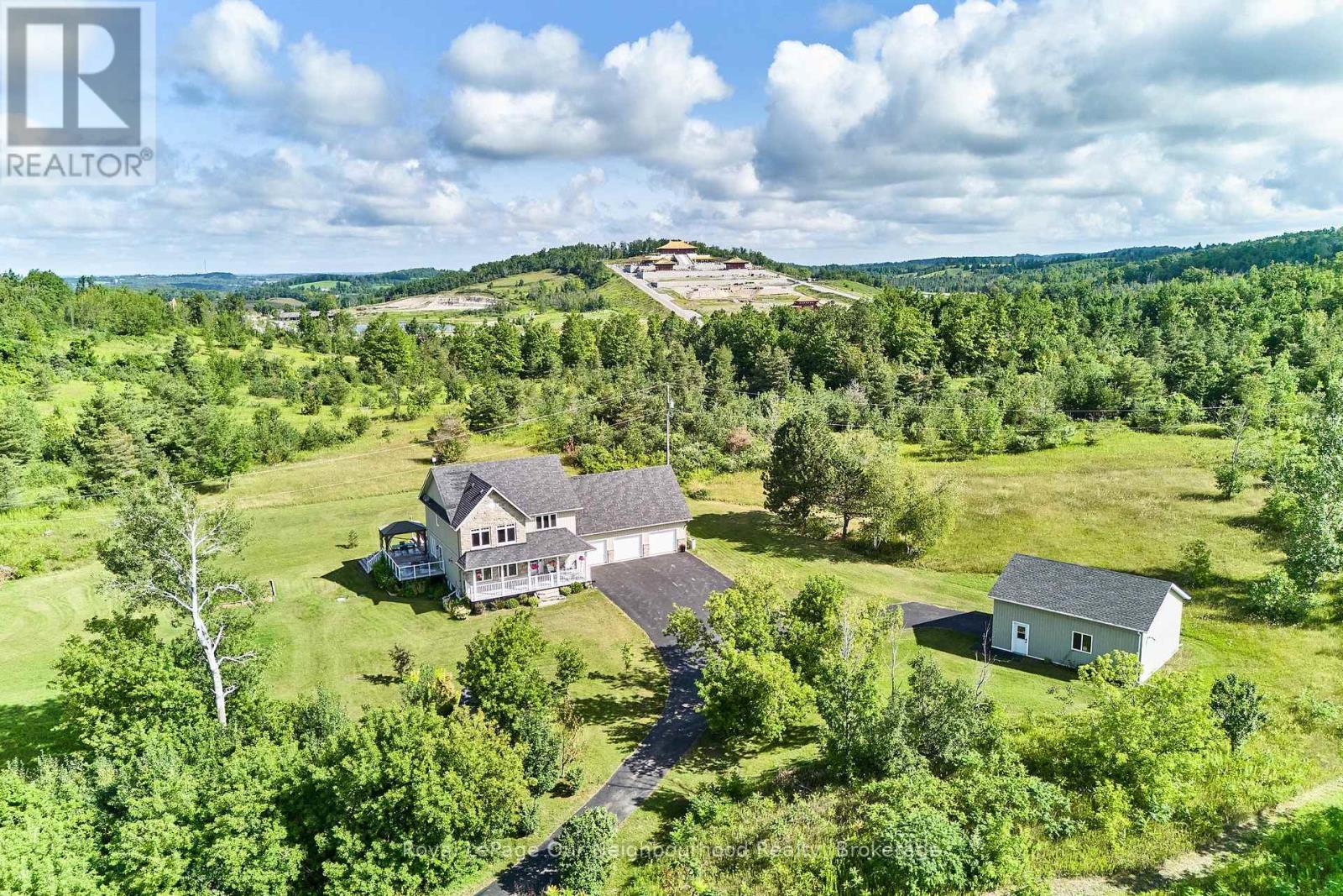 2317 Hillview Drive, Cavan Monaghan, Ontario  L0A 1A0 - Photo 4 - X13693046