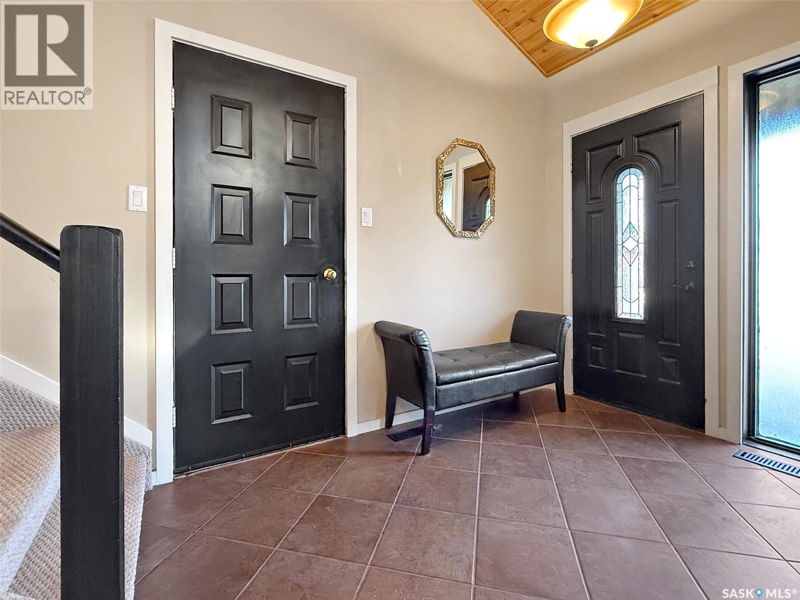 442 Walsh Trail, Swift Current, Saskatchewan  S9H 4T8 - Photo 3 - SK046056