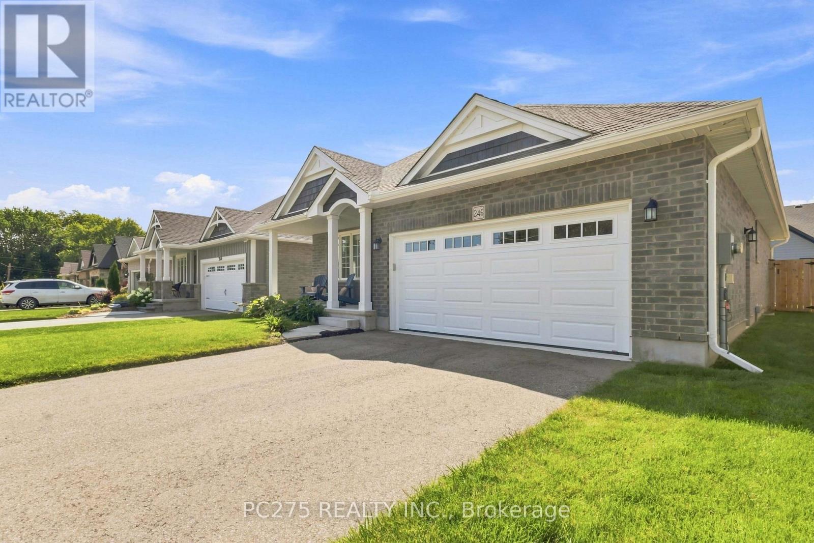 246 Hill Street, Central Elgin, Ontario  N5L 1H2 - Photo 3 - X13693054