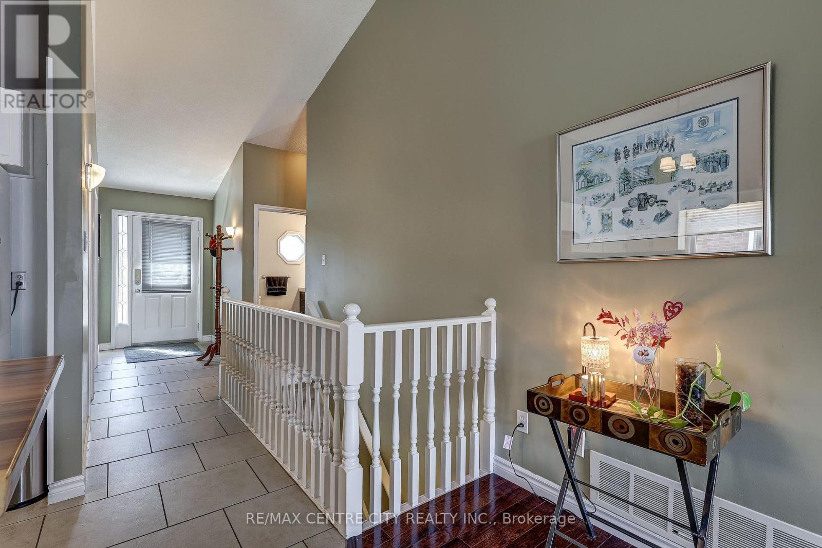 12 Second Avenue, St. Thomas, Ontario  N5R 6A2 - Photo 11 - X13693058