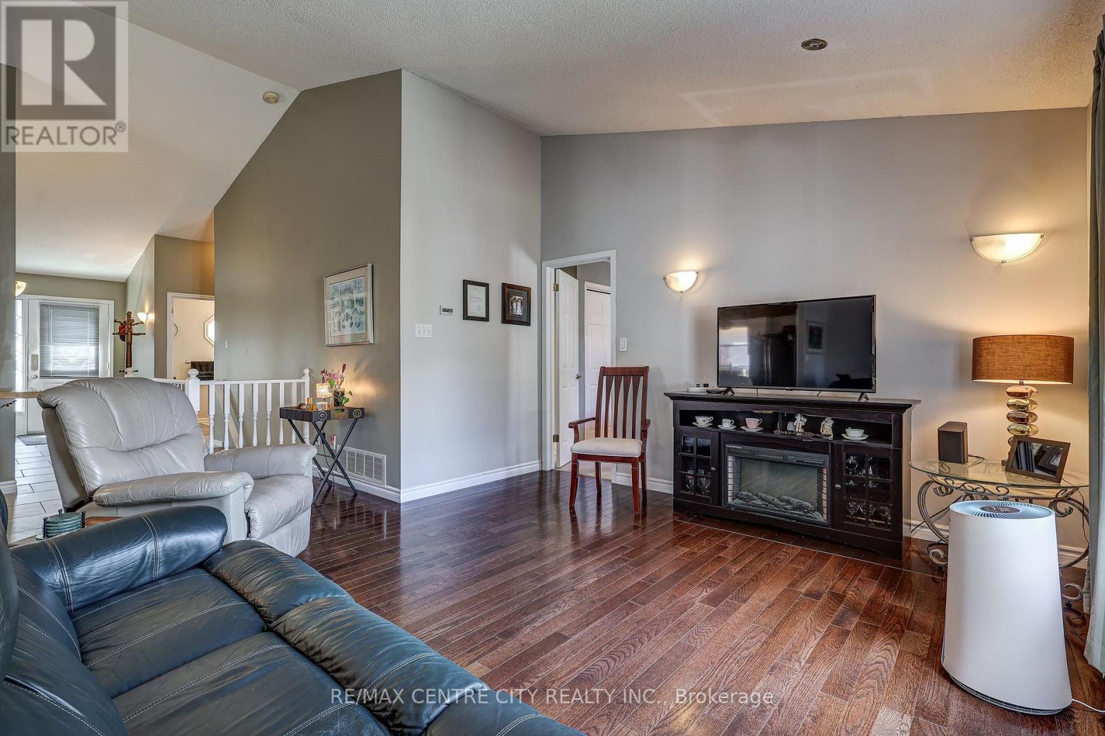12 Second Avenue, St. Thomas, Ontario  N5R 6A2 - Photo 28 - X13693058