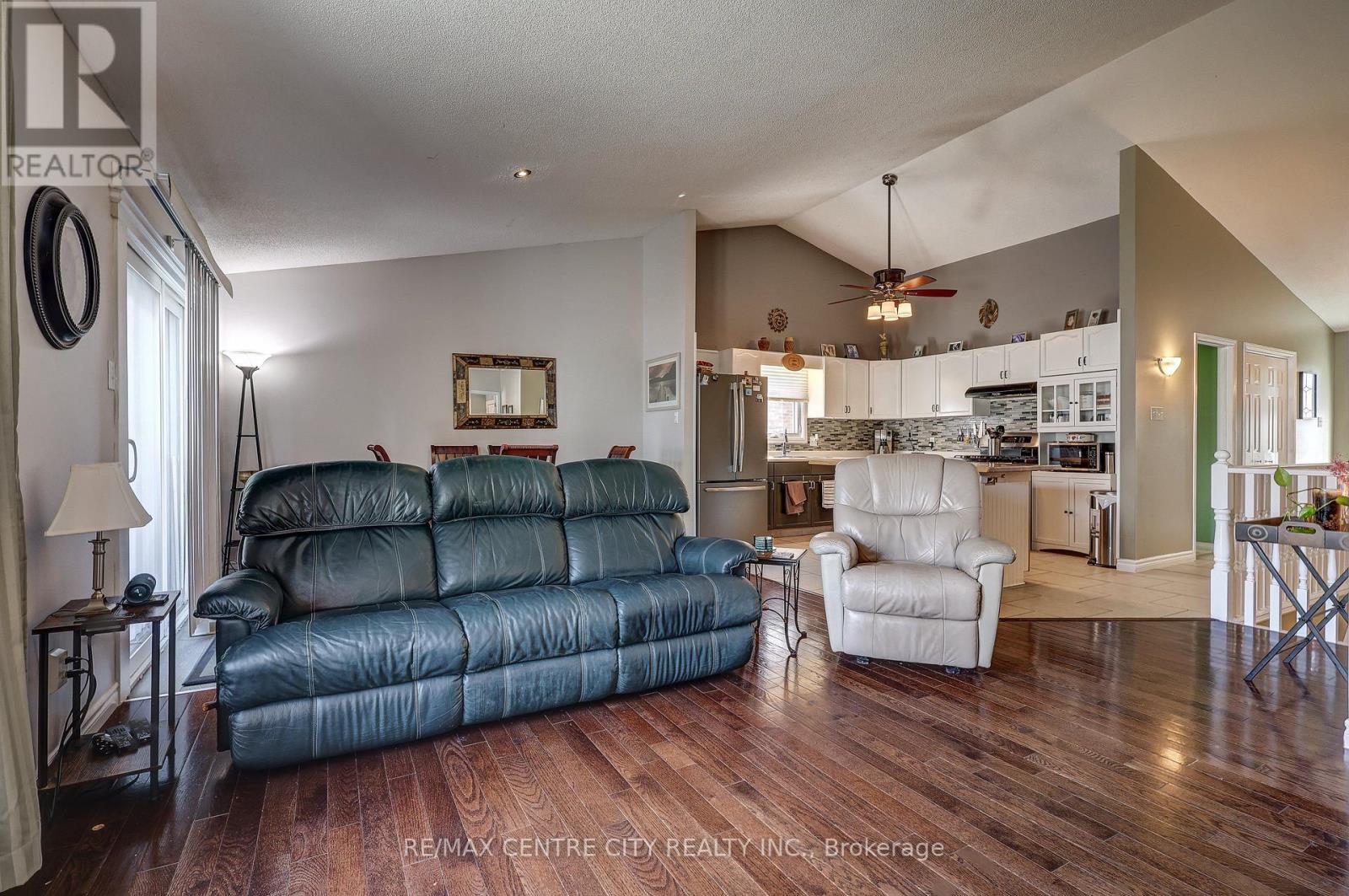 12 Second Avenue, St. Thomas, Ontario  N5R 6A2 - Photo 32 - X13693058