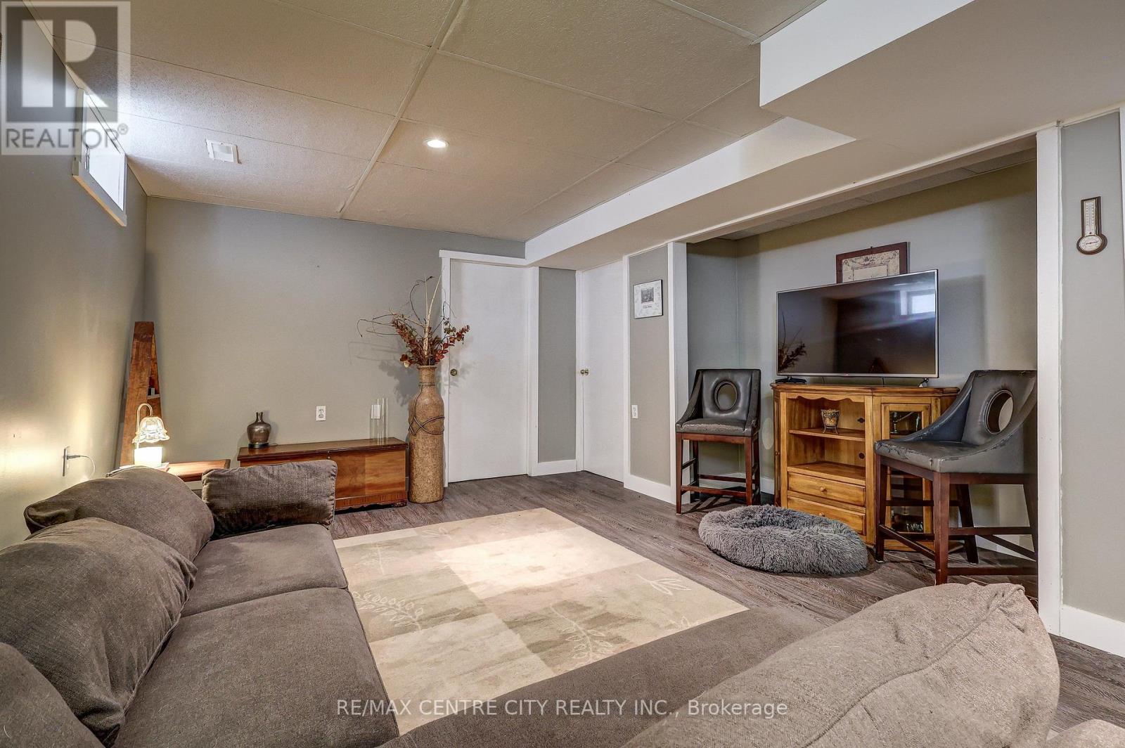 12 Second Avenue, St. Thomas, Ontario  N5R 6A2 - Photo 34 - X13693058