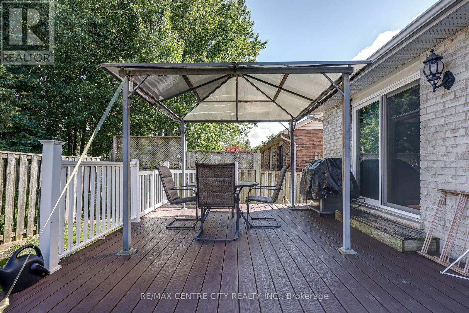 12 Second Avenue, St. Thomas, Ontario  N5R 6A2 - Photo 7 - X13693058