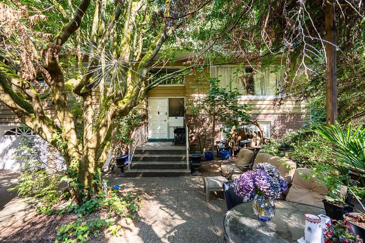 3530 142a Street, Surrey, British Columbia  V4P 1M3 - Photo 3 - R3157122