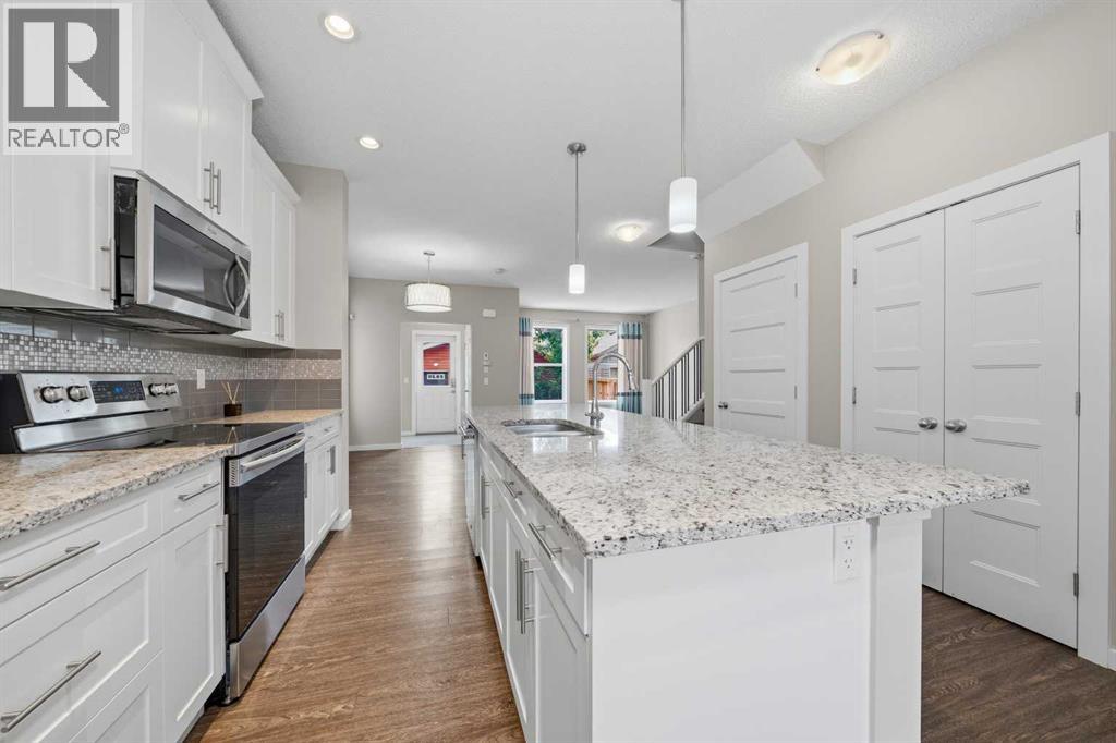 75 Legacy Glen Row SE, Calgary, Alberta  T2X 3Y9 - Photo 9 - A2336228