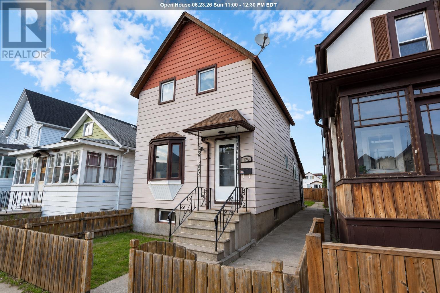 129 HERON ST, THUNDER BAY, Ontario